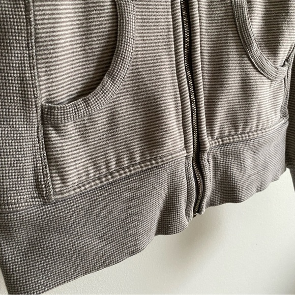LULULEMON Scuba Hoodie* Microstripe Sidewalk / Silver Size 4-6 - Picture 5 of 10